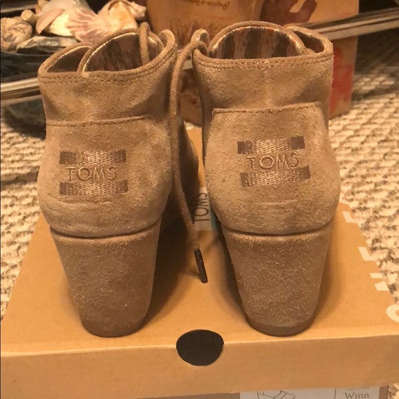 Toms booties - Picture 2 of 5